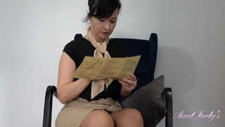 Big Tit MILF Flugbegleiter Wanilianna - Upskirt, Höschen und Strümpfe