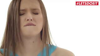 WHITEBOXXX - (Στέισι Cruz) - Σαγηνευτική Έφηβος Έντονη Αγάπη Κάνει Σύνοδο Με τον Εραστή Της