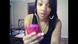 Сэксуальная мурынка з прыгожай папкоў займаецца тверком