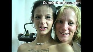 Melissas Makinë Të Lajë Tërë Sperma