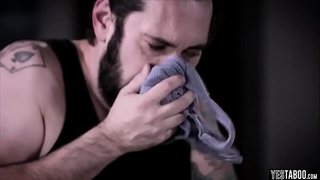 Cute kifaranga inafanya biashara ya ngono mbaya kwa ajili ya bure chumba na bodi