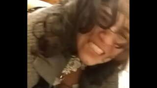 Imħabba DjOrale Tikseb tal-tagħha fuq il-Kamera