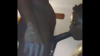 эч нерсе жок жакшы сучки, ал сүйөт сосать мүчөсү