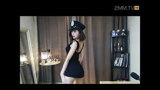 Yi Suwan jednotné hot Dance