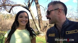 ���ਤਲੀ ਔਰਤ ਲੂੰਡ cutie fucked ਕੇ ਇੱਕ ਵੱਡੀ ਲੂੰਡ ਕਈ ਵਾਰ