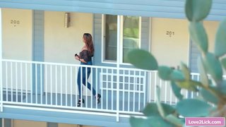 Ibu tiri makan dia lesbian remaja anak-anak tiri anda berbulu vagina