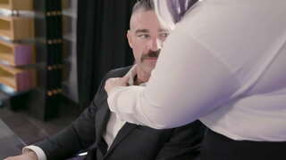 XXL Μωρό μου Να Pussyfucked Από Την Κρέμασε Αφεντικό