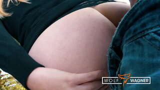 Conservatively a &#039;bhean-uasal CLAUDIA SWEA a&#039; sealltainn dha aice a-staigh slut agus a &#039; dol air a h-uile dòigh poblach (FULL SEALLADH)! ▁▃▅▆ WOLF WAGNER LATHA ▆▅▃▁ wolfwagner.latha